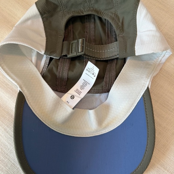 Lululemon Ripstop Multi-Panel Hat Small/Medium - Picture 3 of 4